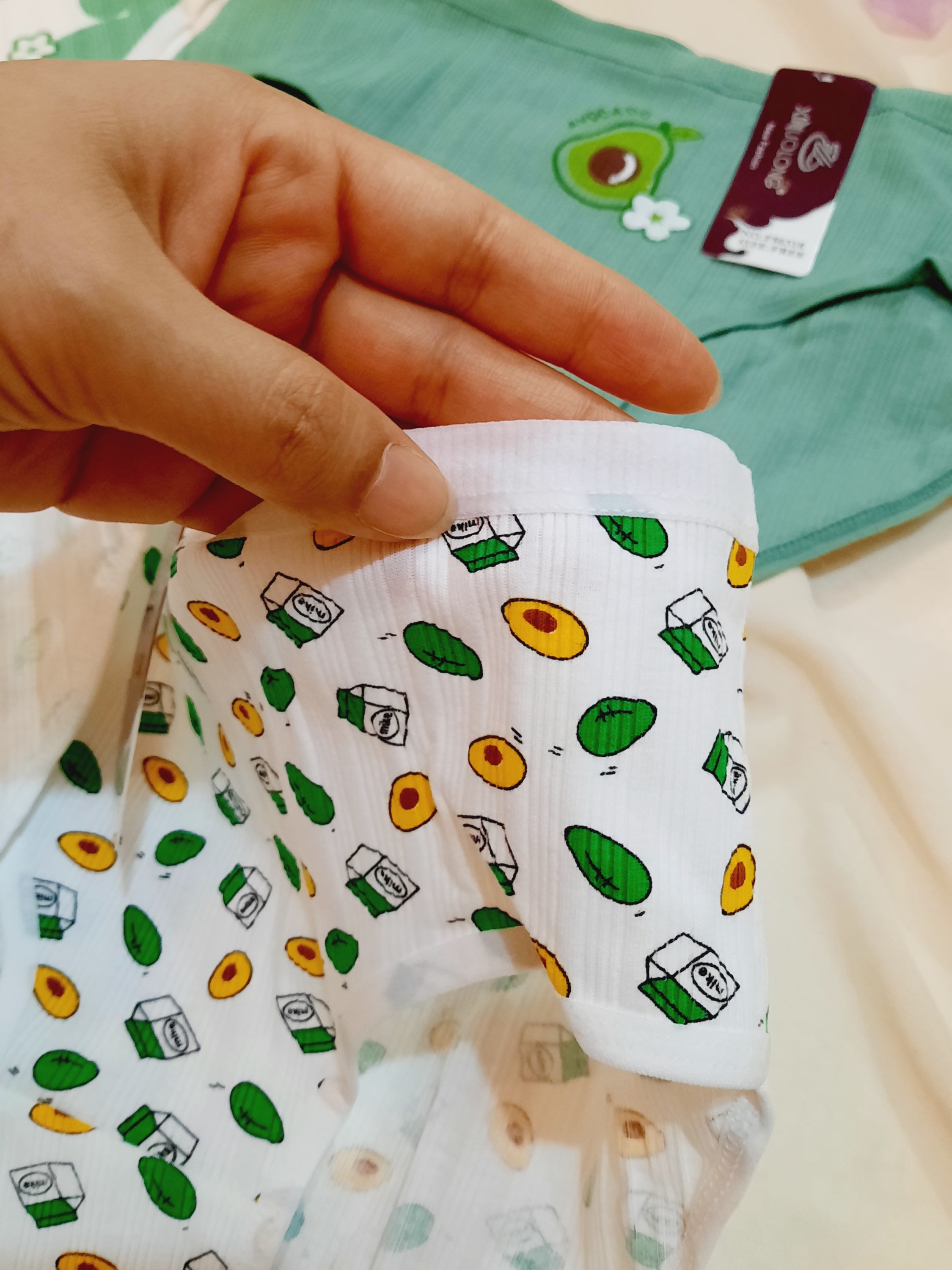 شورت نخ پنبه آووکادو